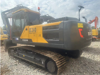 Crawler excavator VOLVO EC240