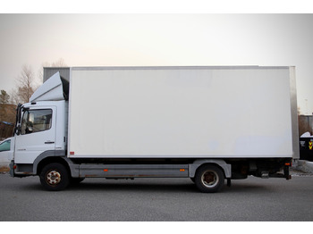 Box truck MERCEDES-BENZ