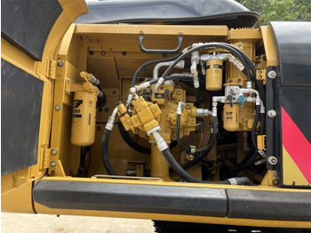Crawler excavator Caterpillar 336D2: picture 3