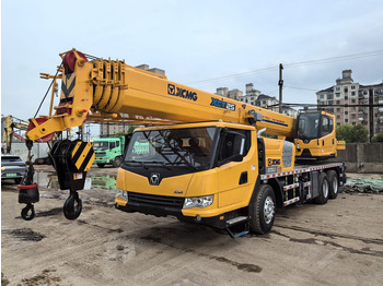 All terrain crane XCMG XCT25