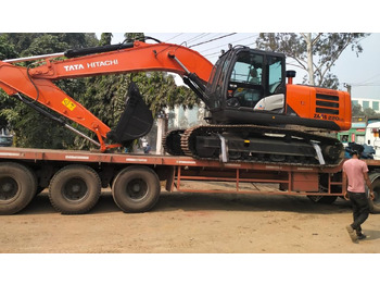 Crawler excavator New Hitachi ZX220 LC tracked excavator: picture 4