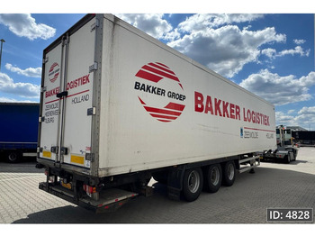 Refrigerator semi-trailer Sor Iberica SP71 / Lift axle: picture 3