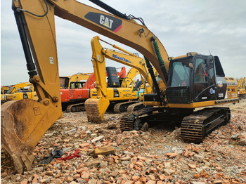 Crawler excavator CATERPILLAR 320D