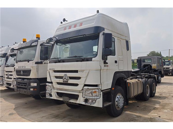 Tractor unit SINOTRUK HOWO