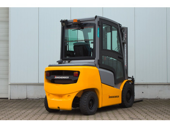 Diesel forklift JUNGHEINRICH DFG425 - Waage - Rückfahrkamera - UVV: picture 4 Diesel forklift JUNGHEINRICH DFG425 - Waage - Rückfahrkamera - UVV: picture 4