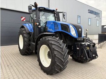 Farm tractor NEW HOLLAND T8