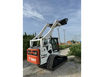 Compact track loader BOBCAT