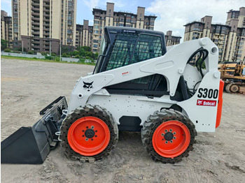 Skid steer loader BOBCAT S300