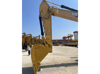 Crawler excavator CATERPILLAR 330GC: picture 3