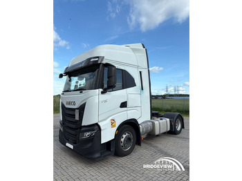 Tractor unit IVECO S-WAY