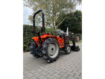 Compact tractor Kleintraktor Kubota B1-17 mit Frontlader ab 125 € pro Monat.: picture 5