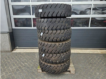 Wheels and tires LIEBHERR