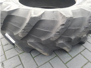 Leasing of Pirelli 420/70R28-Tire/Reifen/Band Pirelli 420/70R28-Tire/Reifen/Band: picture 3