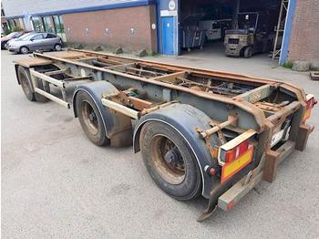 Container transporter/ Swap body semi-trailer Floor FLA-3-101: picture 4