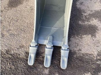 Excavator bucket 500mm - Axes 70mm: picture 2 Excavator bucket 500mm - Axes 70mm: picture 2