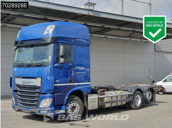 Container transporter/ Swap body truck DAF XF 460