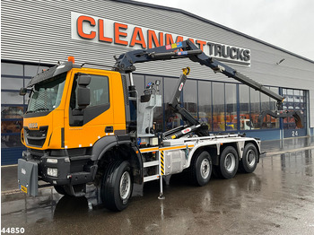 Hook lift truck IVECO Trakker