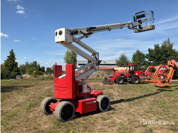 Articulated boom NIFTYLIFT