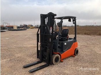 Electric forklift TOYOTA