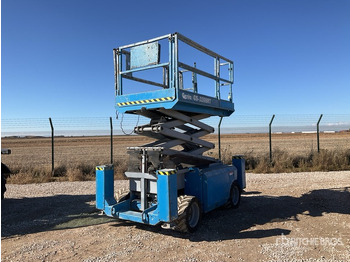 Scissor lift GENIE