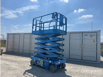 Scissor lift GENIE