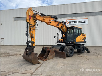 Wheel excavator HYUNDAI