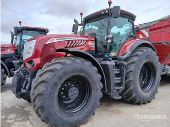 Farm tractor McCORMICK