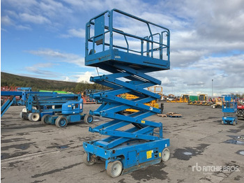 Scissor lift GENIE