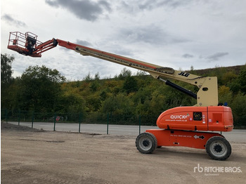Articulated boom JLG