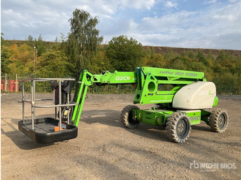 Articulated boom NIFTYLIFT