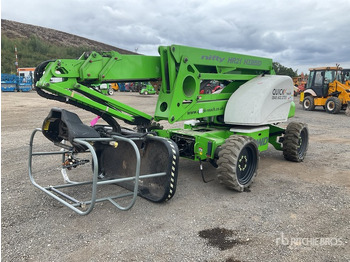 Articulated boom NIFTYLIFT