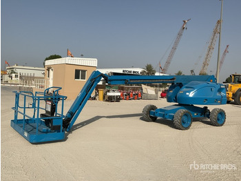 Telescopic boom JLG