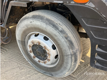 Dropside/ Flatbed truck, Crane truck 2015 Tata Daewoo Novus SE 2015 Dong Yang SS7506S 20 ton S ... Flatbed Truck with Crane: picture 4