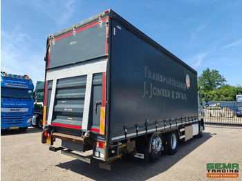 Curtainsider truck DAF CF 400 FAN 6x2/4 SpaceCab Euro6A - Schuifzeilenbak 7.7m + Laadklep 2000kg - HH Vloer - AanhangerKoppeling: picture 4 Curtainsider truck DAF CF 400 FAN 6x2/4 SpaceCab Euro6A - Schuifzeilenbak 7.7m + Laadklep 2000kg - HH Vloer - AanhangerKoppeling: picture 4