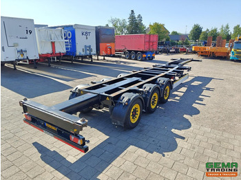 Container transporter/ Swap body semi-trailer KÖGEL
