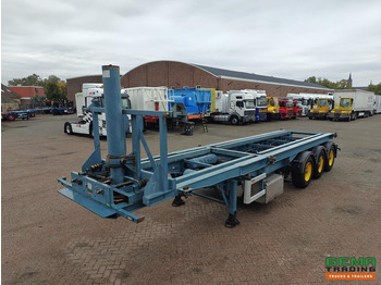 Container transporter/ Swap body semi-trailer RENDERS