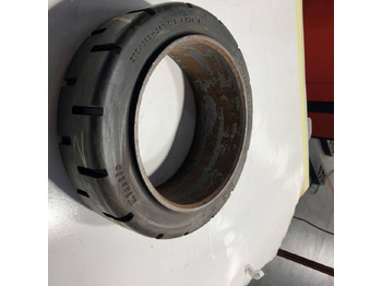 Tire CONTINENTAL