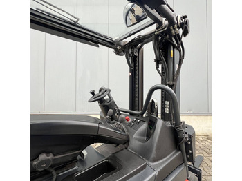 Electric forklift Linde E20R (387) Roadster: picture 5 Electric forklift Linde E20R (387) Roadster: picture 5