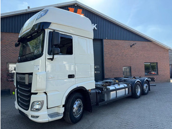 Container transporter/ Swap body truck DAF XF 480