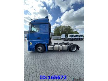 Tractor unit MERCEDES-BENZ Actros 1845