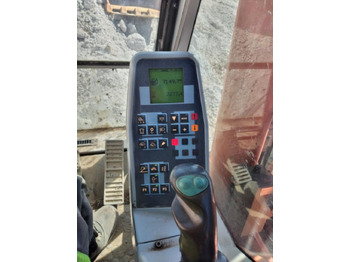 Crawler excavator Terex TC240LC: picture 5