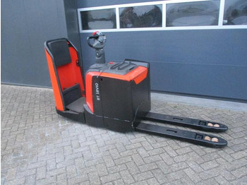 Pallet truck Toyota LPE 250: picture 3 Pallet truck Toyota LPE 250: picture 3