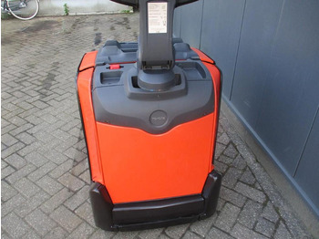 Pallet truck Toyota LPE 250: picture 3