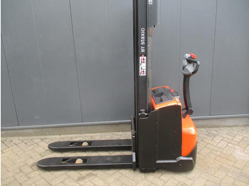 Stacker TOYOTA