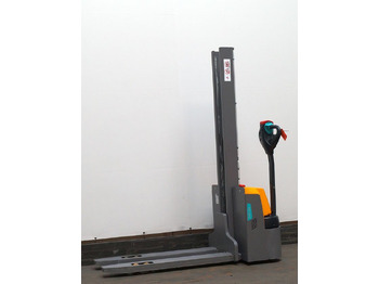 Stacker JUNGHEINRICH EJC