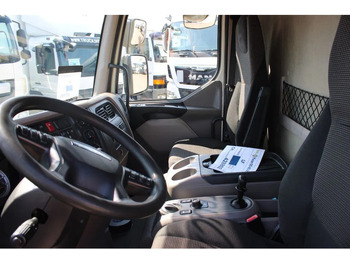 Interior photo 1: Box truck DAF LF 180 + Euro 6 + Dhollandia Lift + 12t