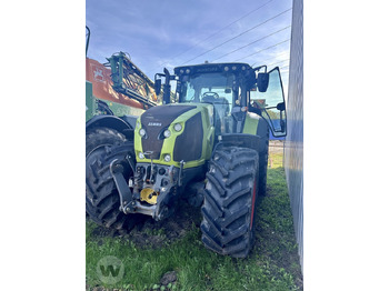 Farm tractor CLAAS Axion 850