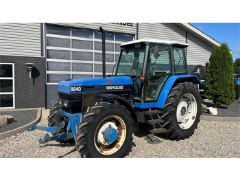 Farm tractor New Holland 8240 SLE Med frontlift og frontPTO: picture 2 Farm tractor New Holland 8240 SLE Med frontlift og frontPTO: picture 2