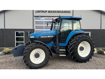 Farm tractor NEW HOLLAND 8970