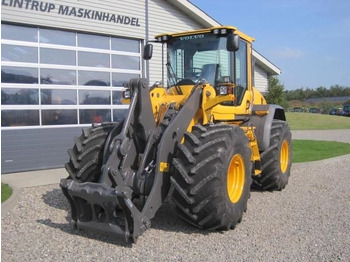 Wheel loader Volvo 750/65R26 Traktor hjul: picture 4